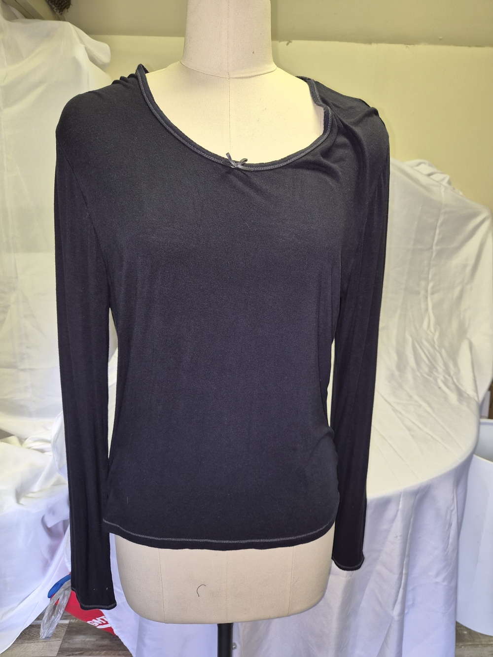 Cuddl Duds Black Long Sleeve Scoop Neck Top - Picture 1 of 7